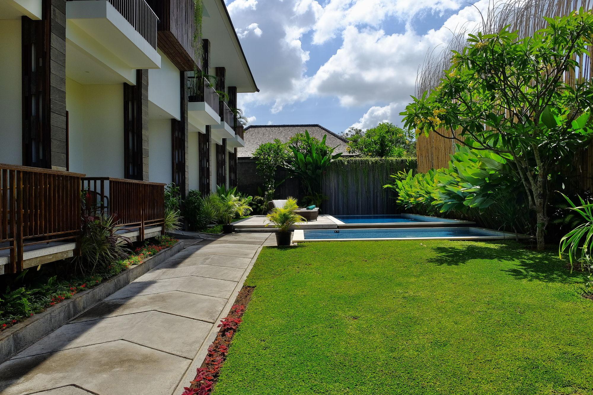 Cove Tevana Seminyak Buitenkant foto