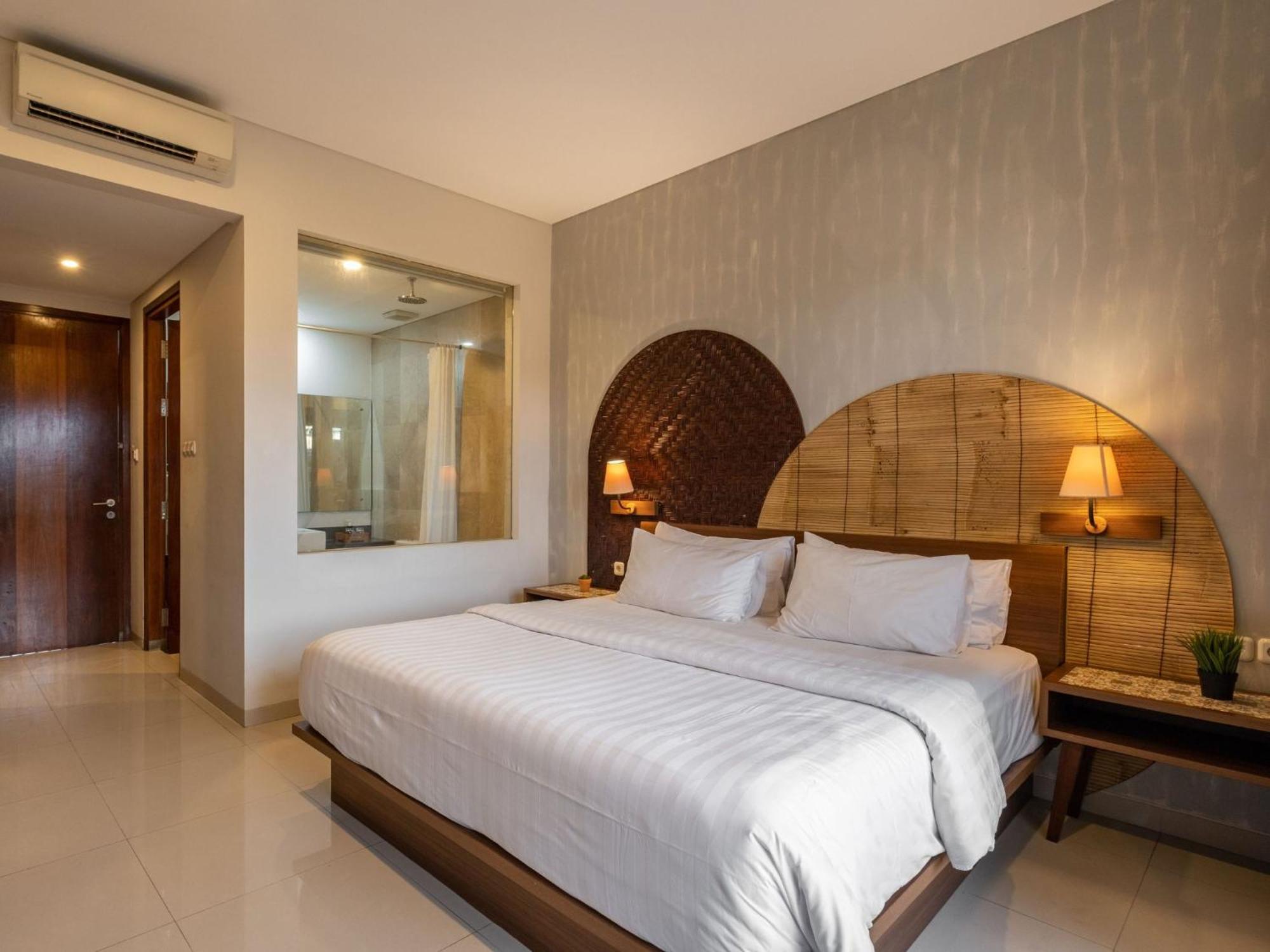 Cove Tevana Seminyak Buitenkant foto
